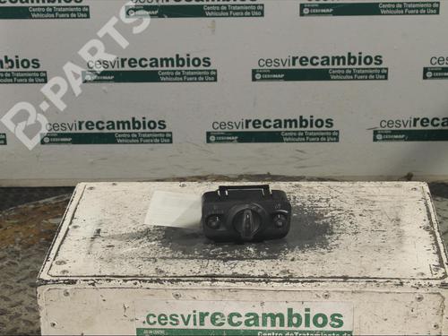 Used Headlight switch FORD FIESTA VI (CB1, CCN) [2008-2017]  11898959
