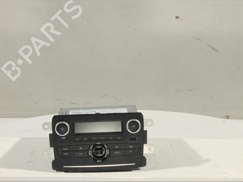 Used Radio Radio DACIA DUSTER (HM_) 1.5 dCi 115 (HMAD) (116 hp) 12204714 12204714