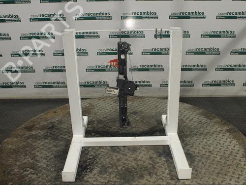 Used Front right window mechanism Front right window mechanism FIAT BRAVO II (198_) 1.9 D Multijet (198AXB1A) (120 hp) 12076138 12076138