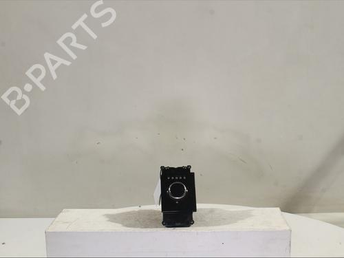 Used Shift knob Shift knob LAND ROVER RANGE ROVER VELAR (L560) 2.0 D240 SD4 4x4 (241 hp) 33445060 33445060