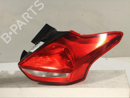 right-taillight-ford-focus-iii-2010-2011-2012-2013-2014-2015-2016-2017-2018-2019-2020-30266125 main image