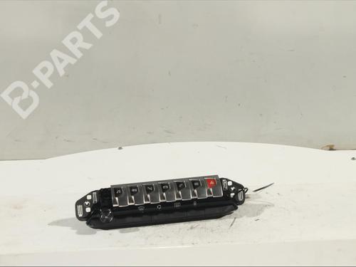 Used Switch PEUGEOT 3008 II SUV (MC_, MR_, MJ_, M4_) 1.6 BlueHDi 120 (120 hp) 11907265
