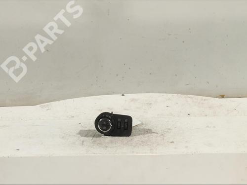 Used Headlight switch OPEL CORSA E (X15) [2014-2025]  11904312