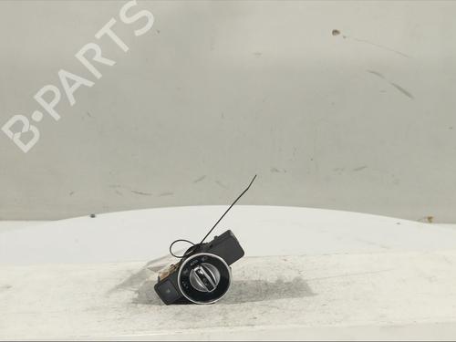 Forlygtekontakt MERCEDES-BENZ GLA-CLASS (X156) GLA 200 CDI / d (156.908) (136 hp) 13113442