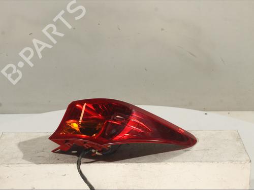 Used Right taillight TOYOTA AURIS (_E18_) 2.0 D-4D (ADE186_, ADE186R) (124 hp) 30956107