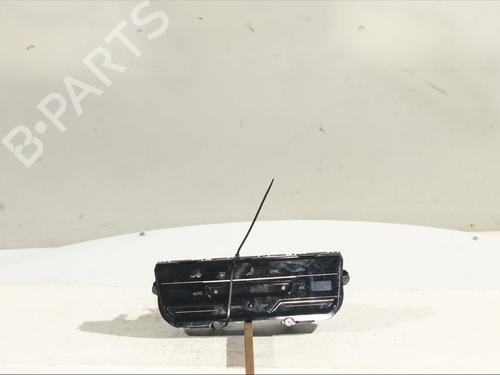 climate-control-vw-t-roc-a11-d11-2017-29463190 main image