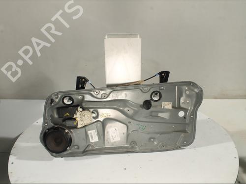 Alzacristallo anteriore destro VW GOLF IV (1J1) 1.9 TDI (110 hp) 32150896