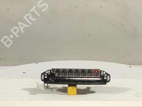 Used Switch PEUGEOT 3008 II SUV (MC_, MR_, MJ_, M4_) 1.2 THP/ PureTech 130 (MRHNSM, MRHNSU, MRHNSJ, MRHNYW,... (131 hp) 32038174