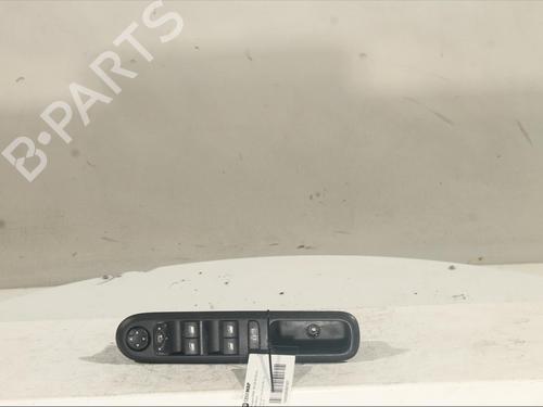 Used Left front window switch PEUGEOT 5008 (0U_, 0E_) 1.6 BlueHDi 120 (120 hp) 24352225