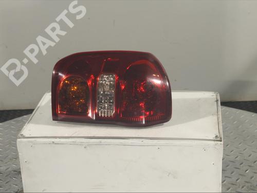 Højre baglygte TOYOTA RAV 4 II (_A2_) 2.0 D 4WD (CLA20_, CLA21_, CLA20R, CLA21R) (116 hp) 11901835