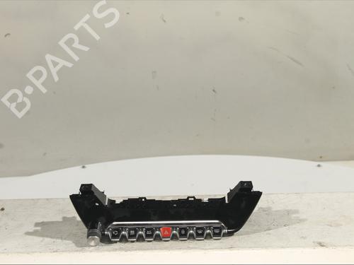Used Switch PEUGEOT 2008 II (UD_, US_, UY_, UJ_, UR_, UC_) e-2008 (UKZKXZ) (136 hp) 29021431