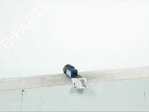 Switch TOYOTA AURIS (_E15_) 1.8 Hybrid (ZWE150_, ZWE150R) | BP37499828I30 - Image 2