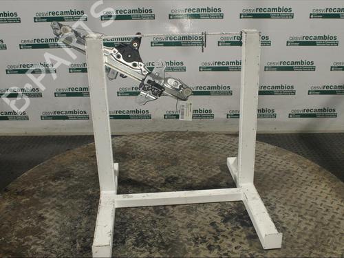 Used Front right window mechanism NISSAN PULSAR Hatchback (C13) 1.2 DIG-T (115 hp) 12076490