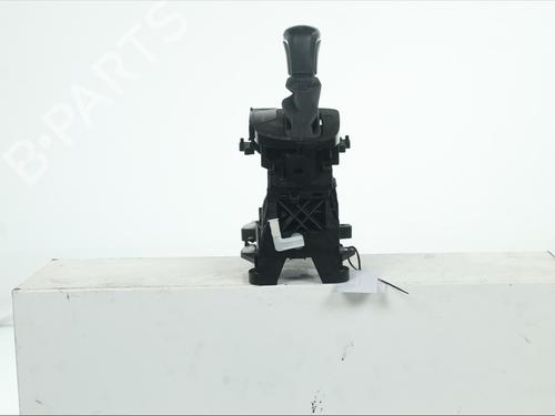 Used Shift knob Shift knob TOYOTA YARIS CROSS (MXP_) 1.5 Hybrid (MXPJ10) (116 hp) 35797729 35797729