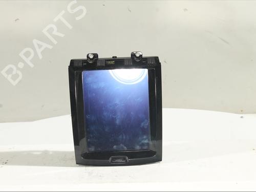 Used Display monitor VOLVO XC60 II (246) B4 Mild-Hybrid (197 hp) 26229871