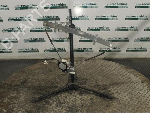 Used Front left window mechanism Front left window mechanism SUZUKI GRAND VITARA I (FT, HT) 2.0 HDI 110 4x4 (SQ420D, TD82V) (109 hp) 12076729 12076729