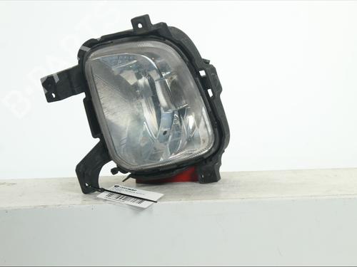 right-front-fog-light-kia-carens-iv-2013-36444527 main image
