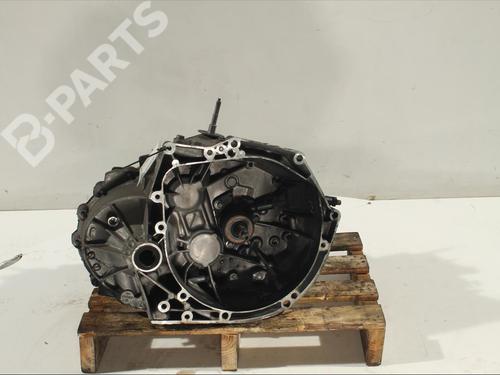 Gearkasse PEUGEOT 3008 I MPV (0U_) 1.2 (131 hp) 11908236
