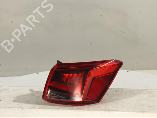 Used Right taillight SEAT ARONA (KJ7, KJP) 1.6 TDI (95 hp) 30332828