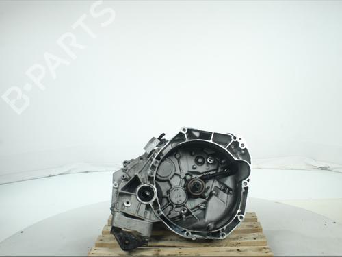 gearkasse-renault-captur-ii-hf_-2020-34457180 main image