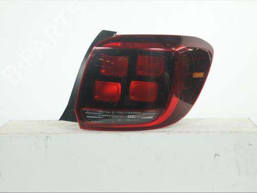 right-taillight-dacia-sandero-ii-2012-37733329 main image