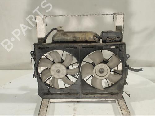 Electro ventilador TOYOTA COROLLA Verso (ZER_, ZZE12_, R1_) 2.2 D-4D (AUR10_) (136 hp) 16725515