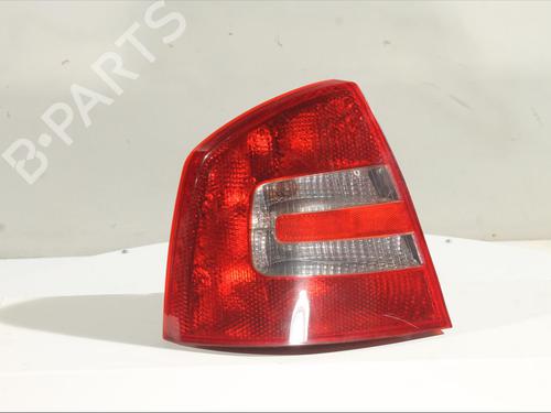 Used Left taillight Left taillight SKODA OCTAVIA II (1Z3) 2.0 TDI 16V (140 hp) 26018087 26018087
