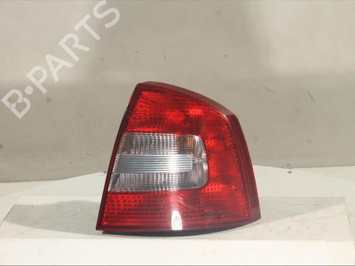 Højre baglygte SKODA OCTAVIA II (1Z3) 1.6 TDI (105 hp) 20222007