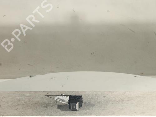 Used Hand brake Hand brake PEUGEOT 2008 II (UD_, US_, UY_, UJ_, UR_, UC_) 1.2 PureTech 130 (USHNS, URHNS) (130 hp) 24351973 24351973