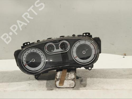 Used Instrument cluster FIAT 500L (351_, 352_) 1.3 D Multijet (199.LYM11, 199.LYM1A) (95 hp) 26925035
