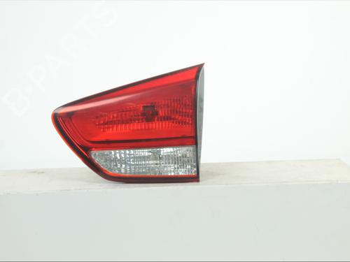 right-tailgate-light-kia-carens-iv-2013-36444534 main image