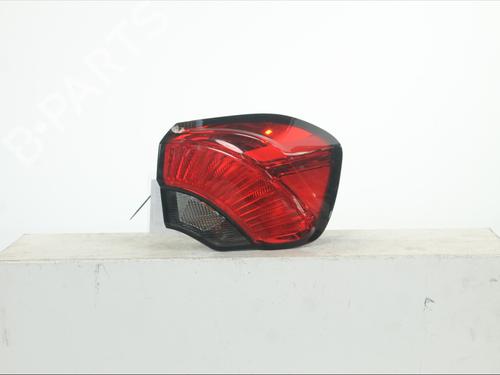 right-taillight-fiat-tipo-hatchback-356_-357_-2016-38005493 main image