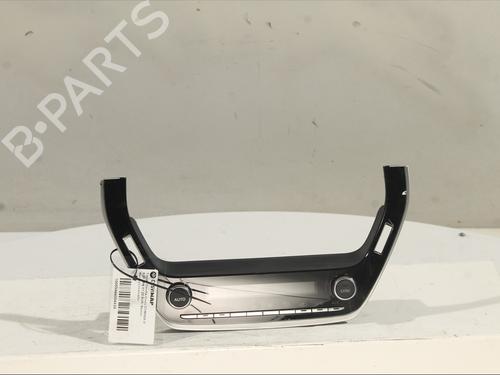 Used Climate control Climate control TOYOTA COROLLA Cross (ZVG1_, ZSG1_, MXGH1_, MXGA1_) 1.8 Hybrid (ZVG13) (140 hp) 31984775 31984775