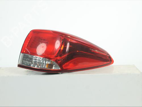 right-taillight-kia-carens-iv-2013-36444532 main image