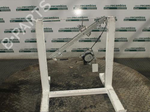 Used Front right window mechanism NISSAN X-TRAIL I (T30) 2.2 dCi 4x4 (136 hp) 12077001