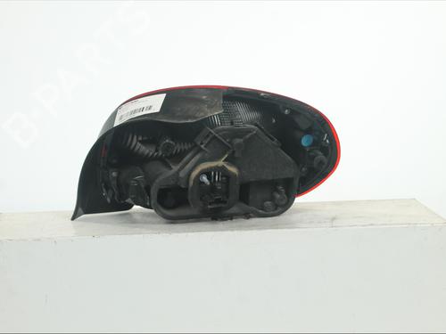 Left taillight CITROËN C3 III (SX) 1.2 PureTech 82 | BP37432837C34 - Image 2