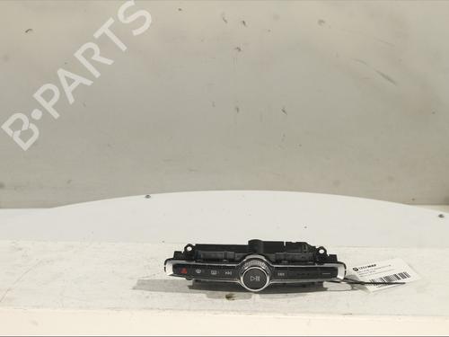 Used Switch Switch VOLVO XC60 II (246) B4 Mild-Hybrid AWD (197 hp) 32254002 32254002