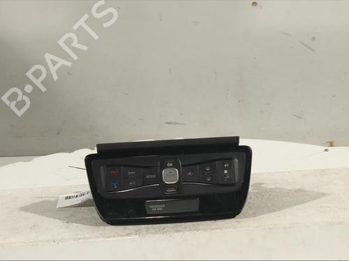 Used Climate control NISSAN LEAF (ZE1) Electric (150 hp) 11983928