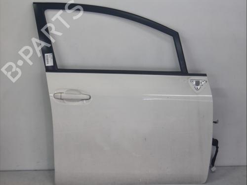 right-front-door-toyota-verso-_r2_-2009-2010-2011-2012-2013-2014-2015-2016-2017-2018-36850333 main image