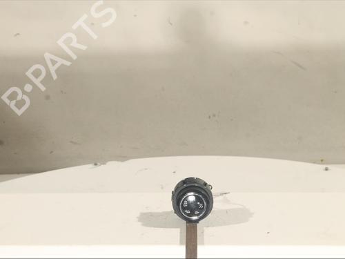 Used Switch Switch PEUGEOT 3008 II SUV (MC_, MR_, MJ_, M4_) 2.0 BlueHDi 180 (177 hp) 24399388 24399388