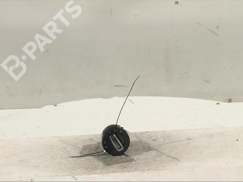 Used Headlight switch VW SCIROCCO III (137, 138) 1.4 TSI (125 hp) 11990401