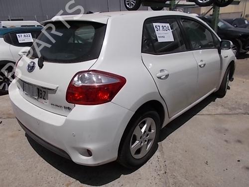 Brugte TOYOTA AURIS (_E15_) 1.8 Hybrid (ZWE150_, ZWE150R) 4821107