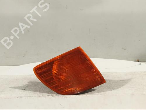 Used Right front indicator Right front indicator MERCEDES-BENZ VITO Van (W638) 108 D 2.3 (638.064, 638.068) (79 hp) 11909580 11909580