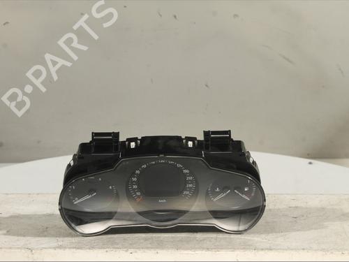 instrument-cluster-renault-megane-iv-hatchback-b9amn_-2015-31077793 main image