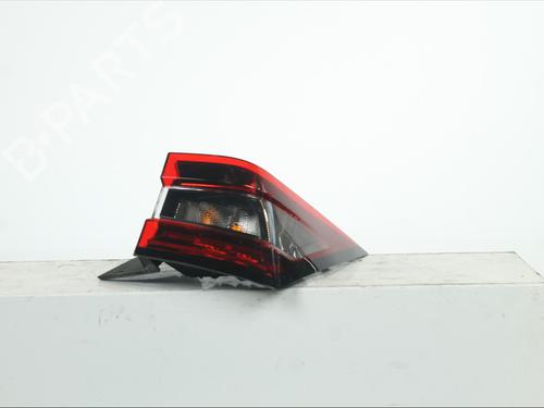 Used Right taillight Right taillight 37432745 37432745