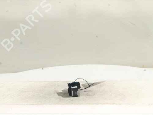 Used Hand brake Hand brake PEUGEOT 308 III (FB_, FH_, FP_, F3_, FM_) BlueHDi 130 (FBYHZL, FBYHZT) (131 hp) 24606710 24606710