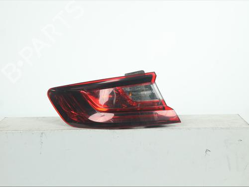 left-taillight-renault-megane-iv-hatchback-b9amn_-2015-37862879 main image