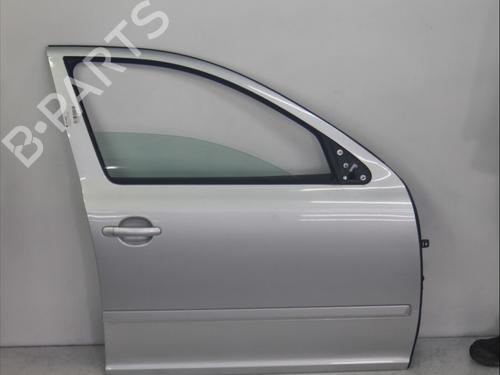 Used Right front door Right front door 31077704 31077704