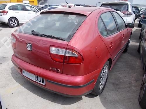 Feu de brouillard avant gauche SEAT LEON (1M1)  | BP19082173C30 