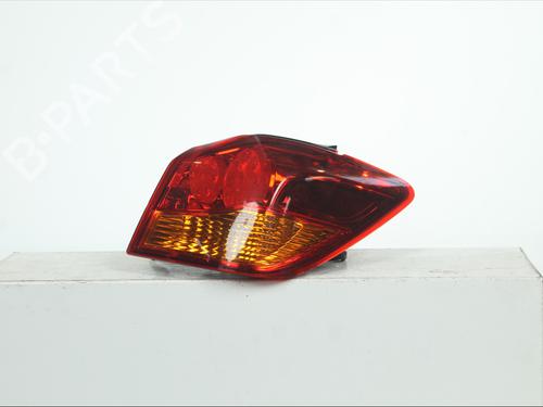 right-taillight-mitsubishi-asx-ga_w_-2009-36427482 main image